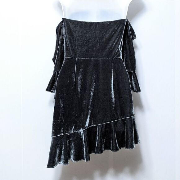 NWT REVOLVE NBD Adelita Velvet Ruffle Dress S - Picture 7 of 9